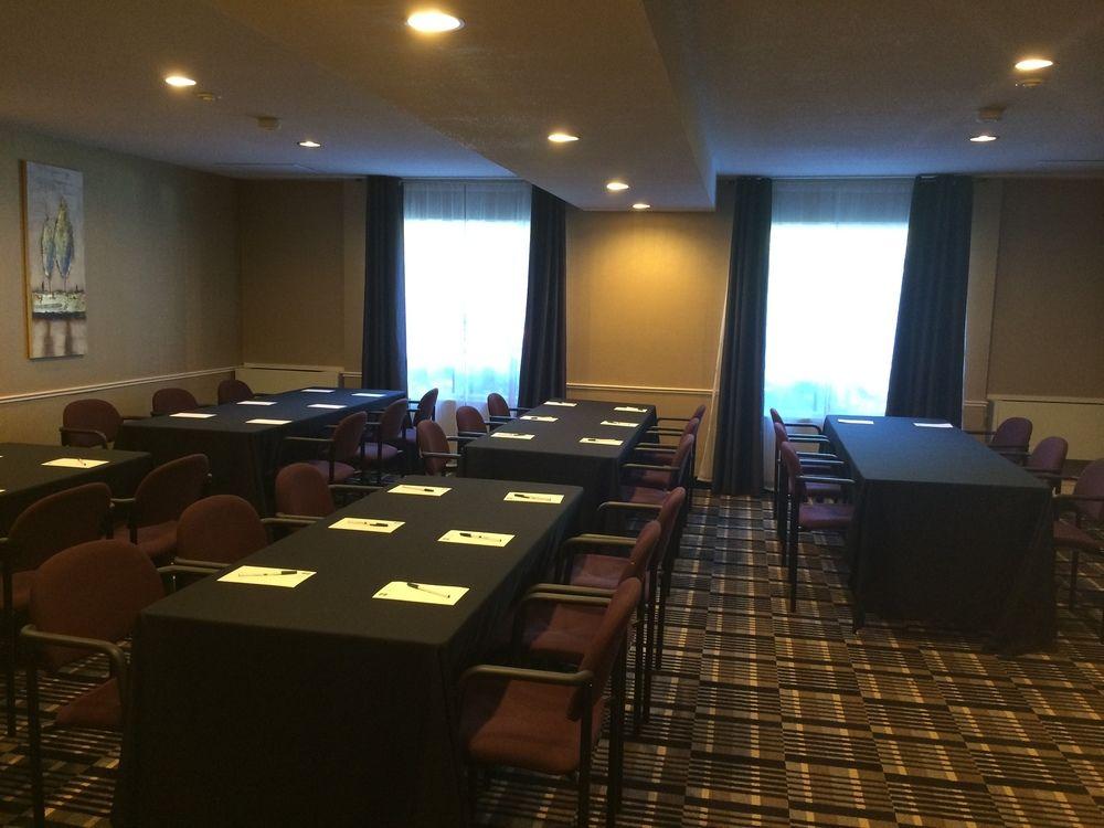 Готель Doubletree By Hilton St. John'S Harbourview Екстер'єр фото