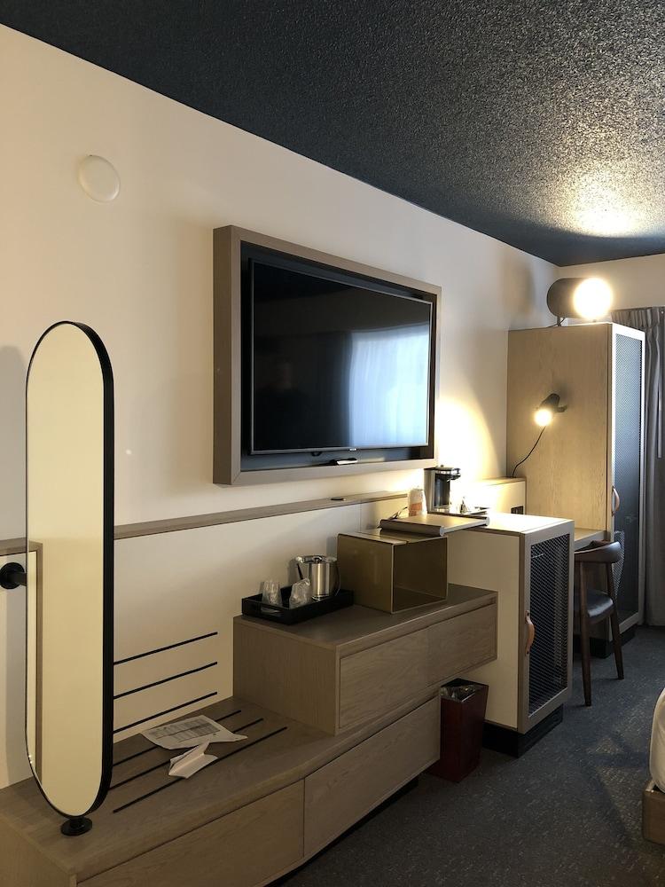 Готель Doubletree By Hilton St. John'S Harbourview Екстер'єр фото